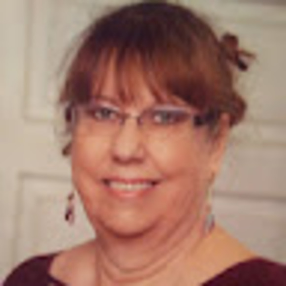 Meet your Posher, Pamela - Picture 1 of 1